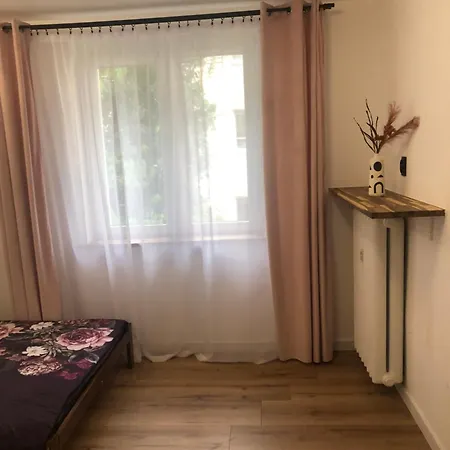 Maggie Blisko Plazy Free Parking アパート グディニャ