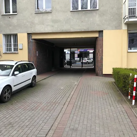 Maggie Blisko Plazy Free Parking アパート グディニャ